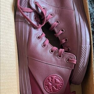 Converse All Star Women's Burgundy Leather Sneakers  Women’s 10
